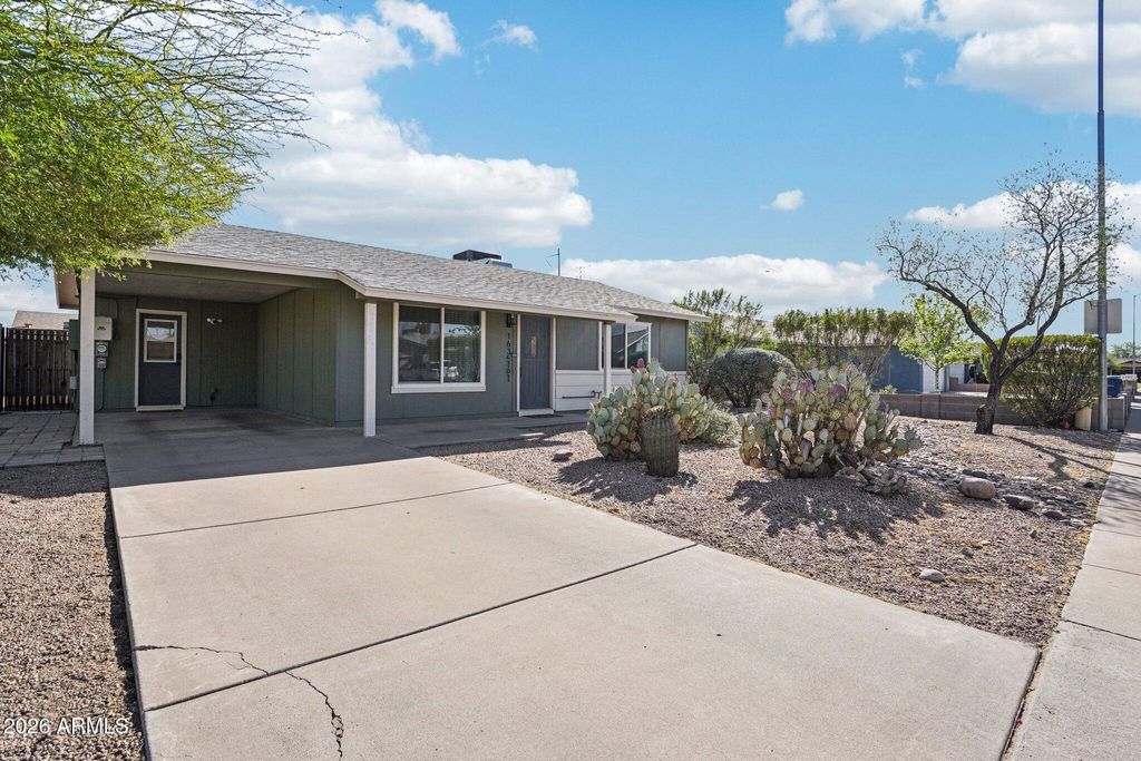 Photo of 1635 W Plana Avenue, Mesa, AZ 85202 (MLS # 7001161)