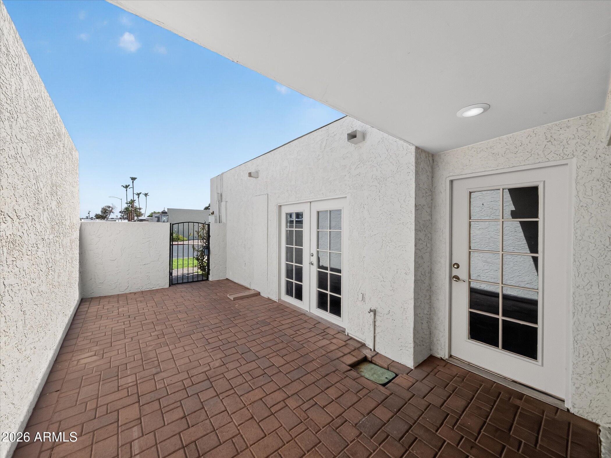 970 W TULSA Street