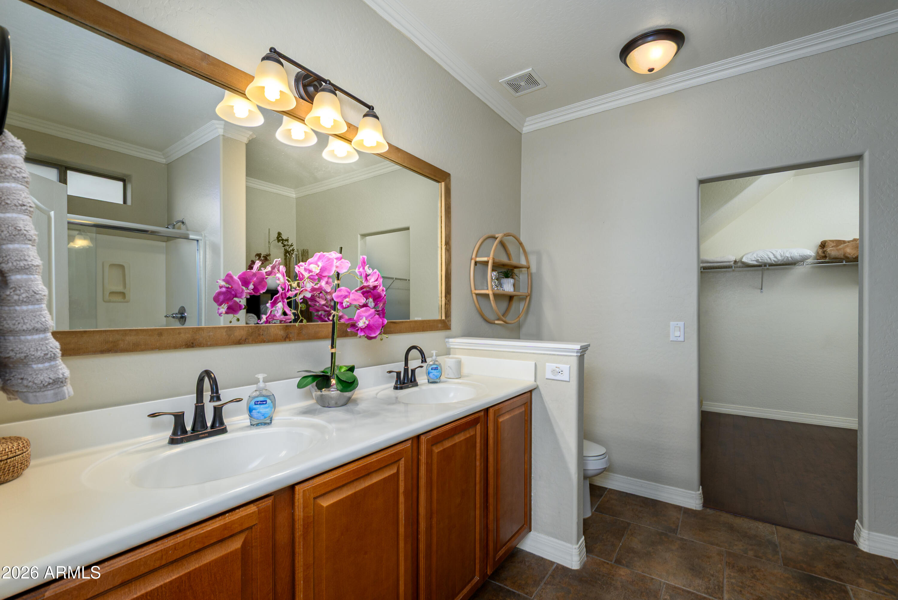 CROSSRIVER UNIT 2 - Residential