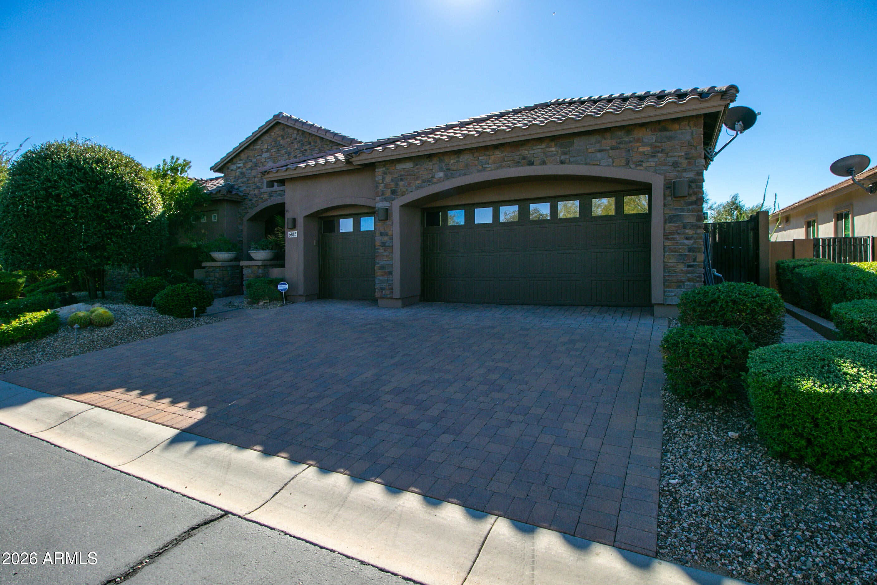 5815 E SIERRA SUNSET Trail