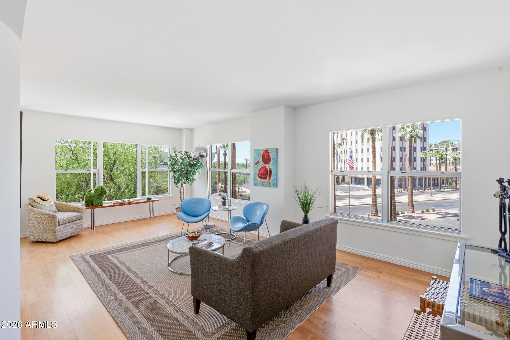 2201 N CENTRAL Avenue 3D