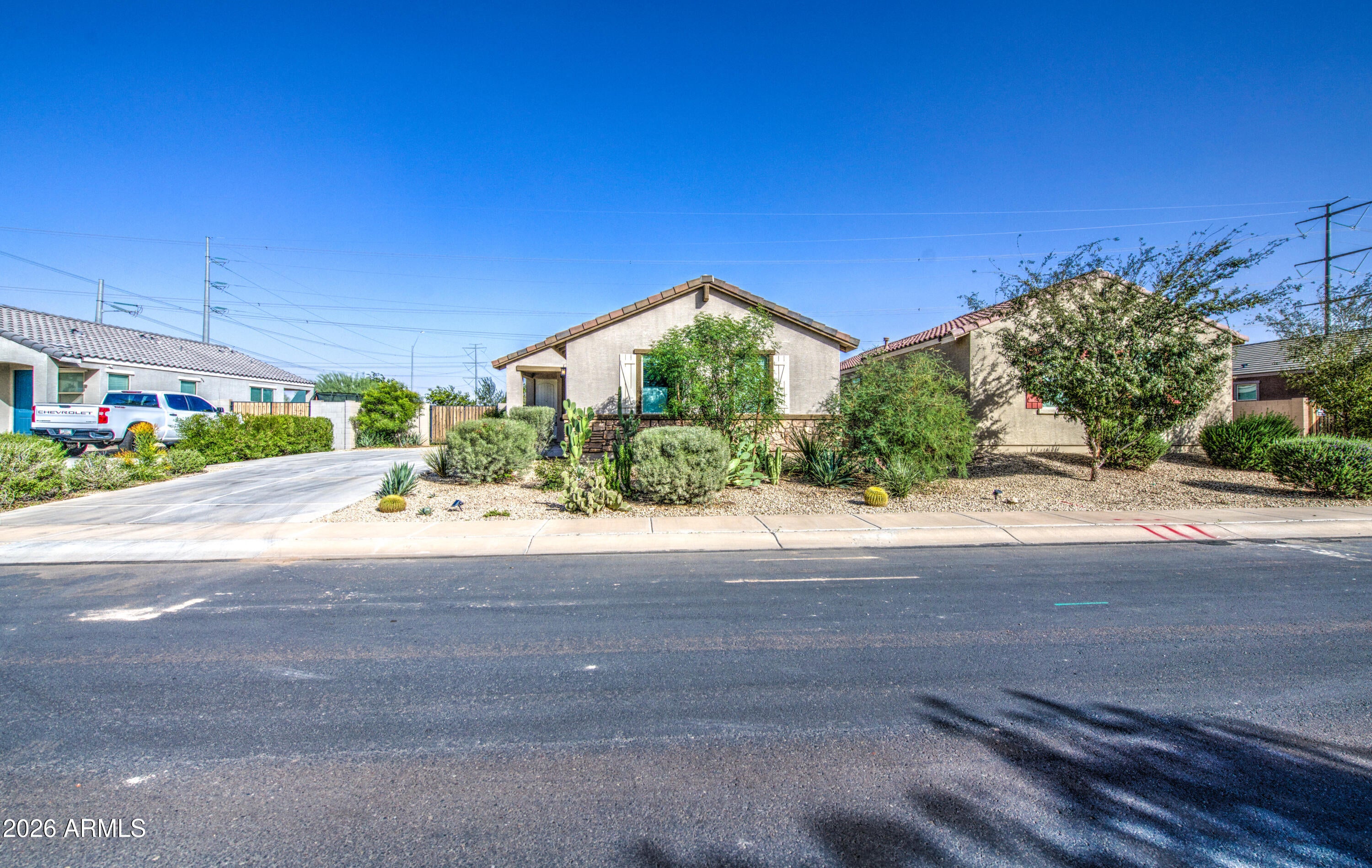 238 S SAN FERNANDO Lane