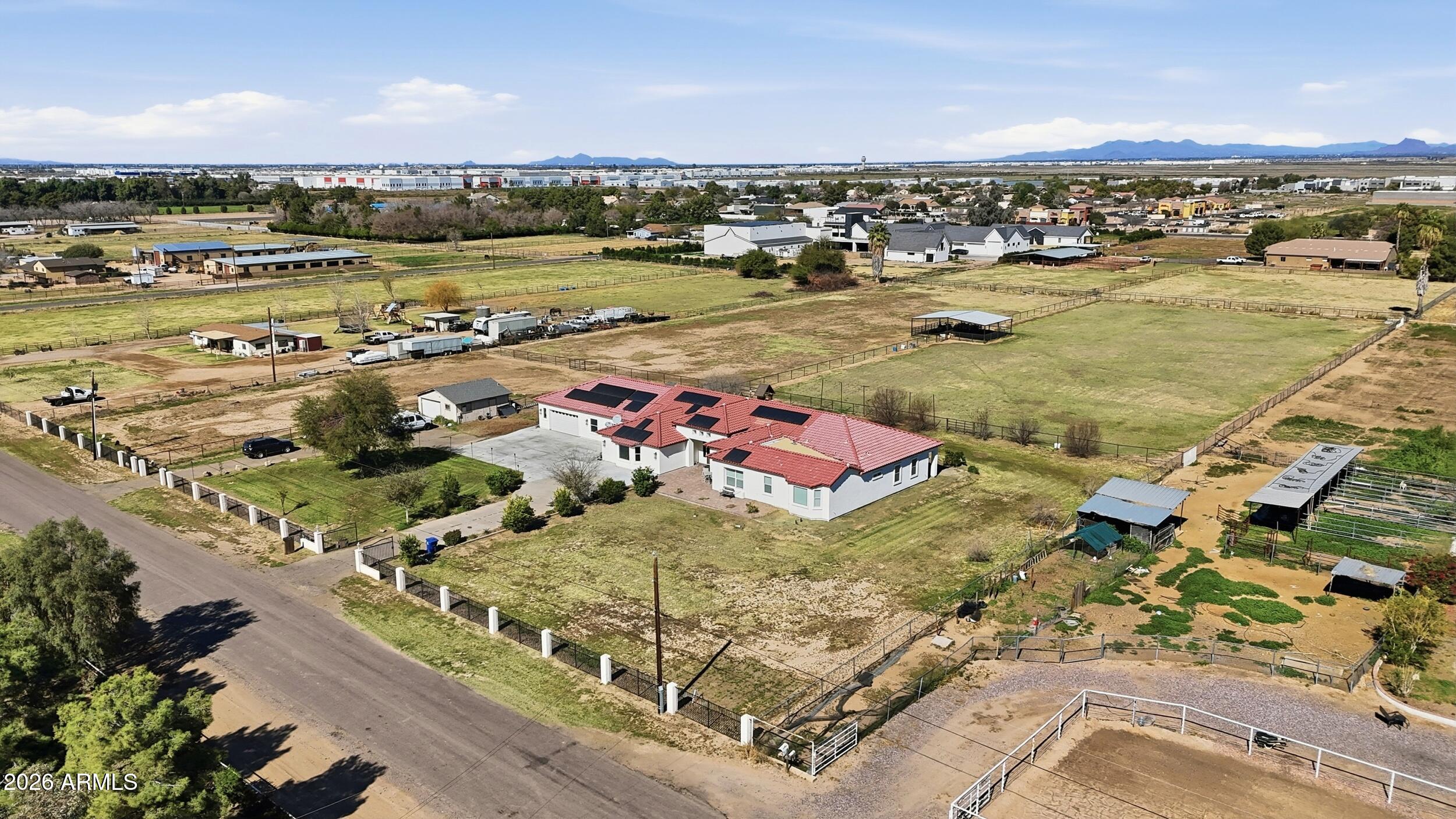 ELLSWORTH SUBURBAN MINI-FARMS - Residential