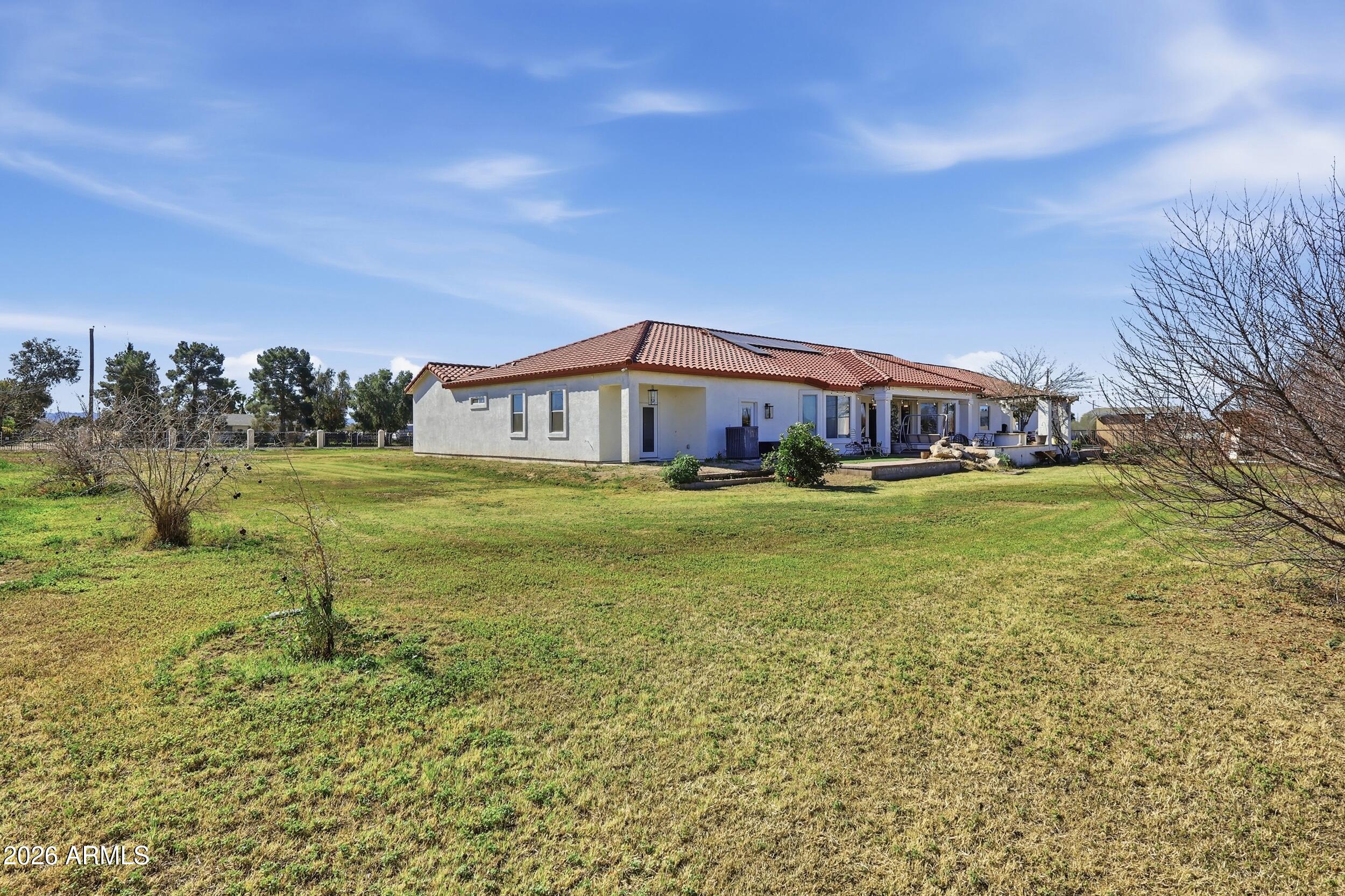 ELLSWORTH SUBURBAN MINI-FARMS - Residential