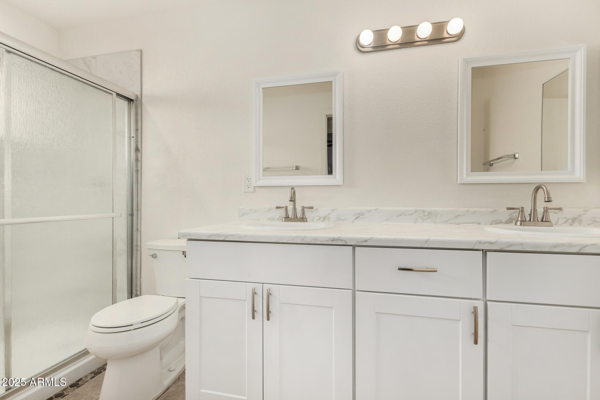 2702 E CATHEDRAL ROCK Drive