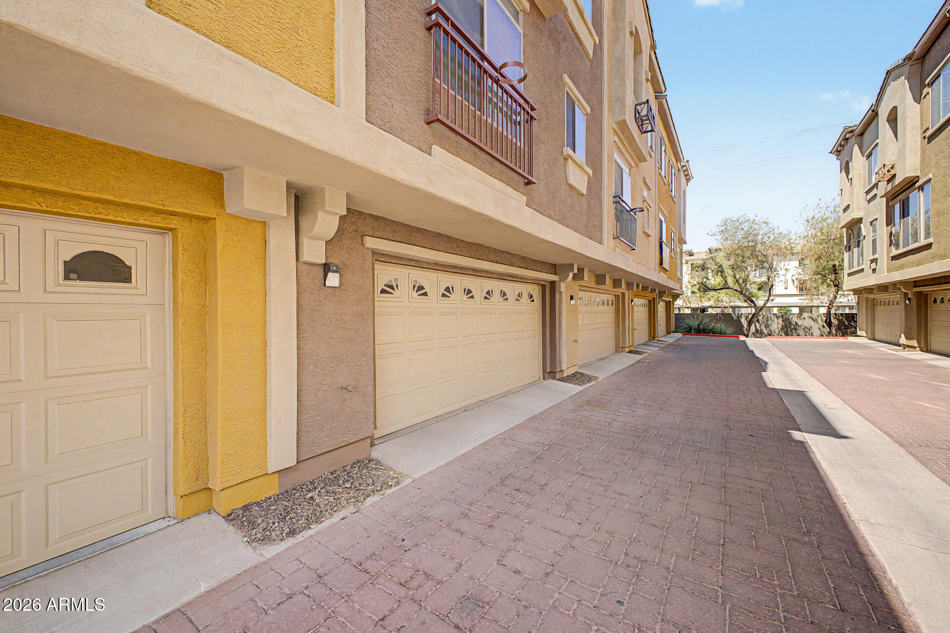 VIA DE CIELO - Residential