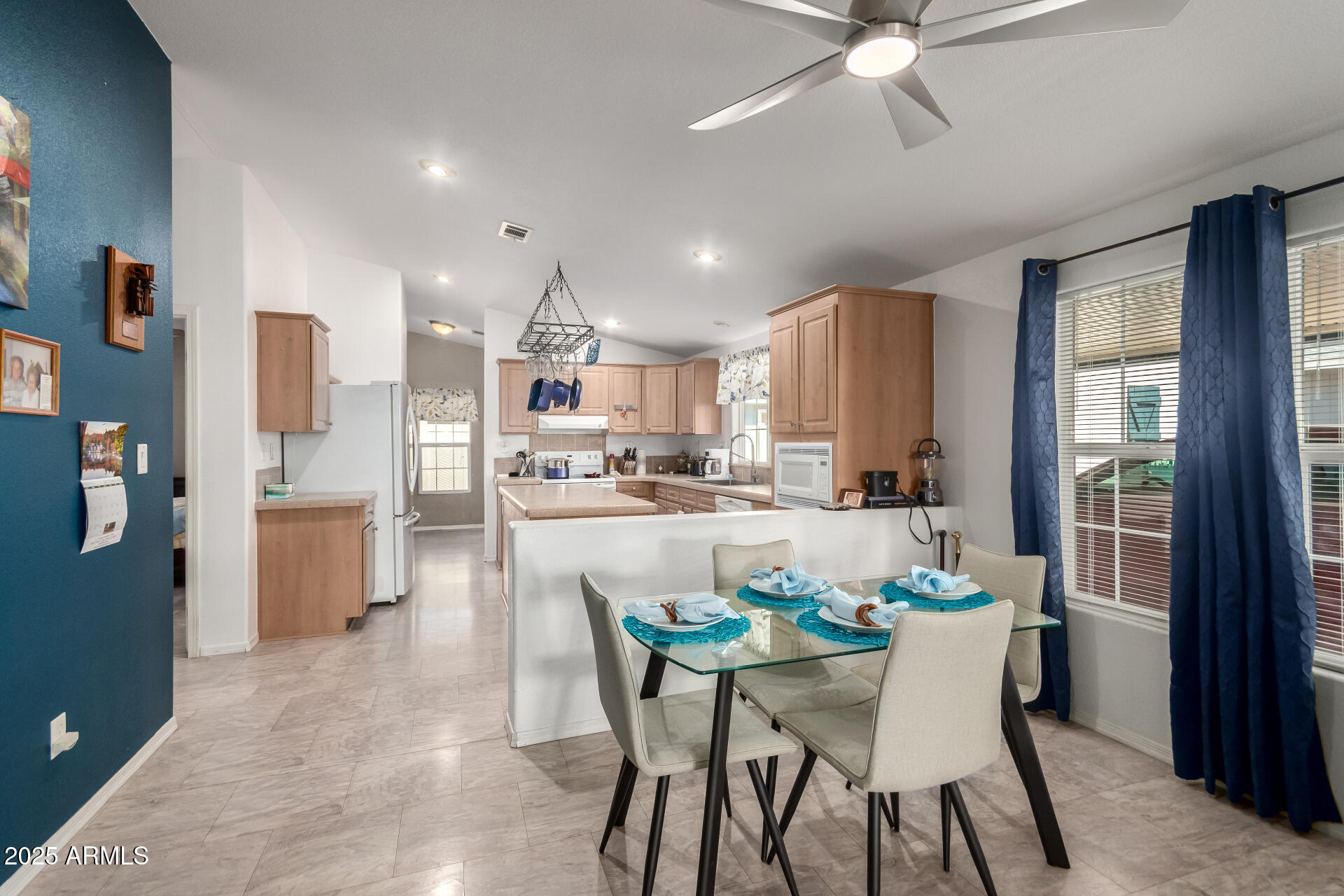 201 S GREENFIELD Road 166