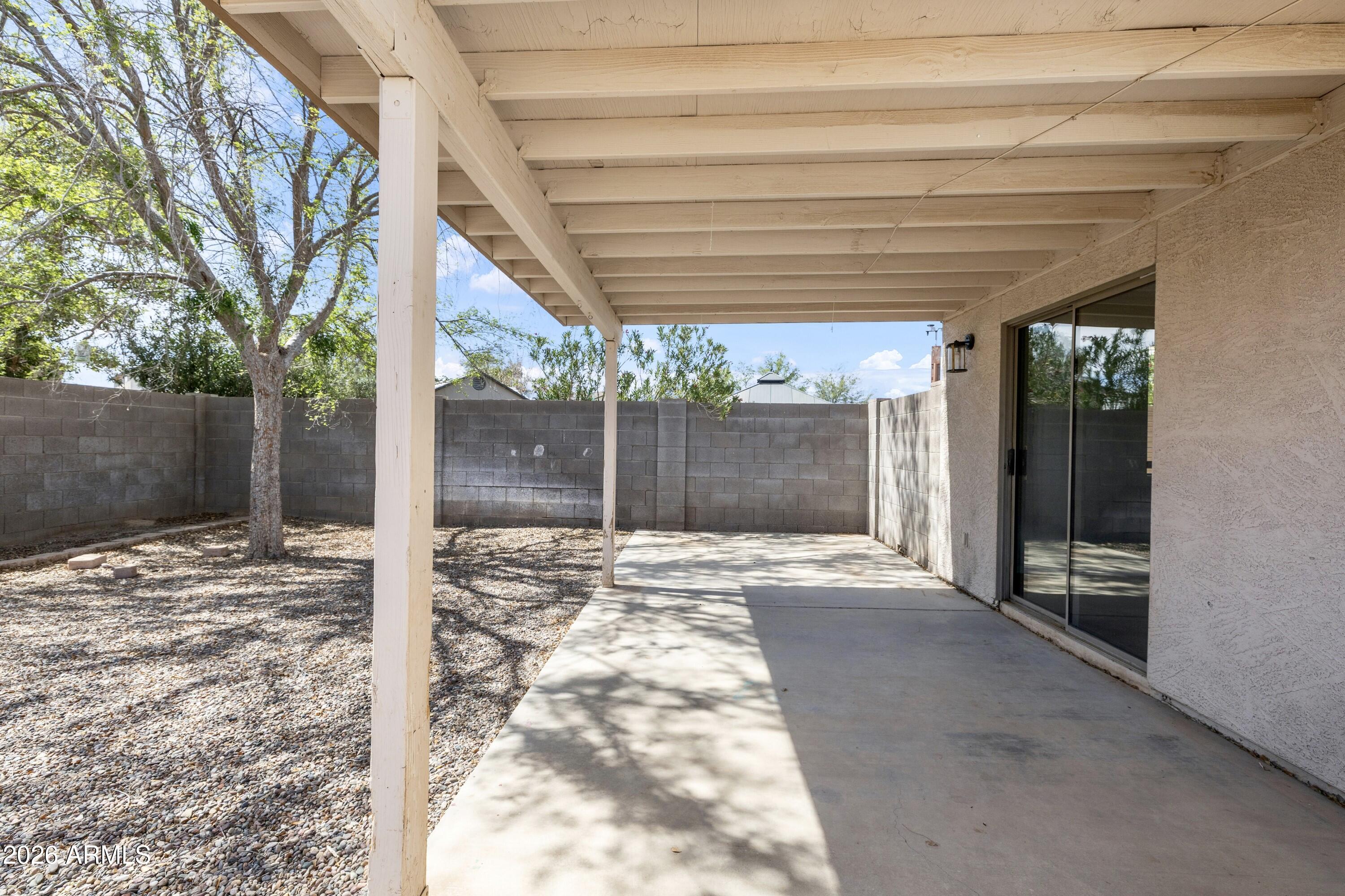 1863 E COWBOY COVE Trail