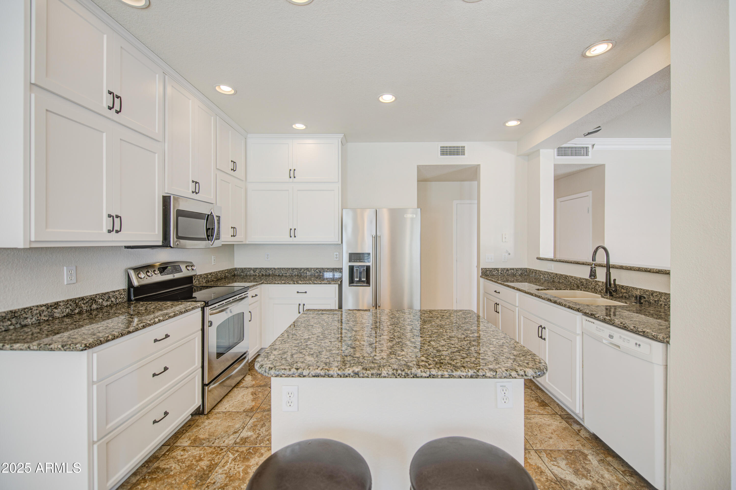 455 W ORCHARD Way