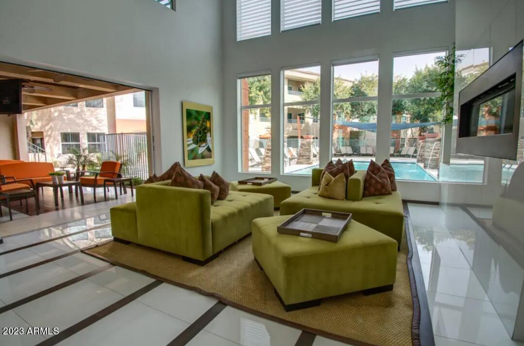 28575 N BLACK CANYON Highway 3