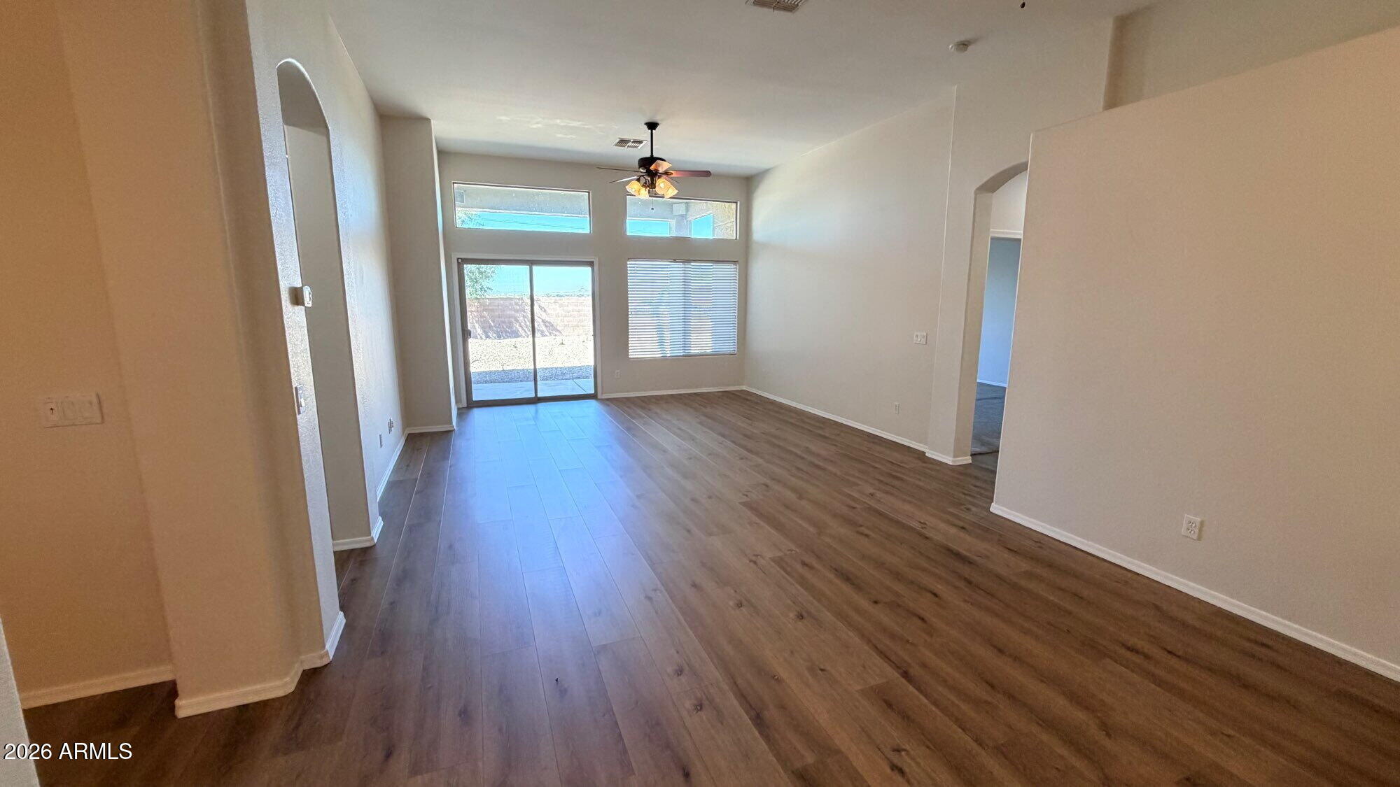 22156 N SUNSET Drive