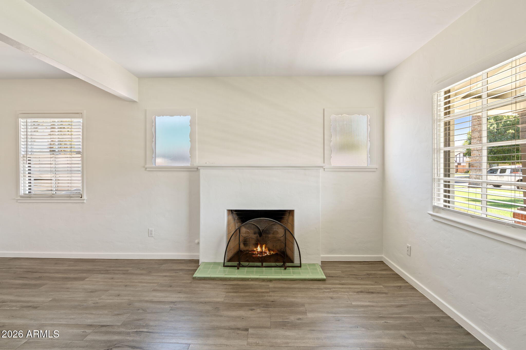 334 W Lewis Avenue