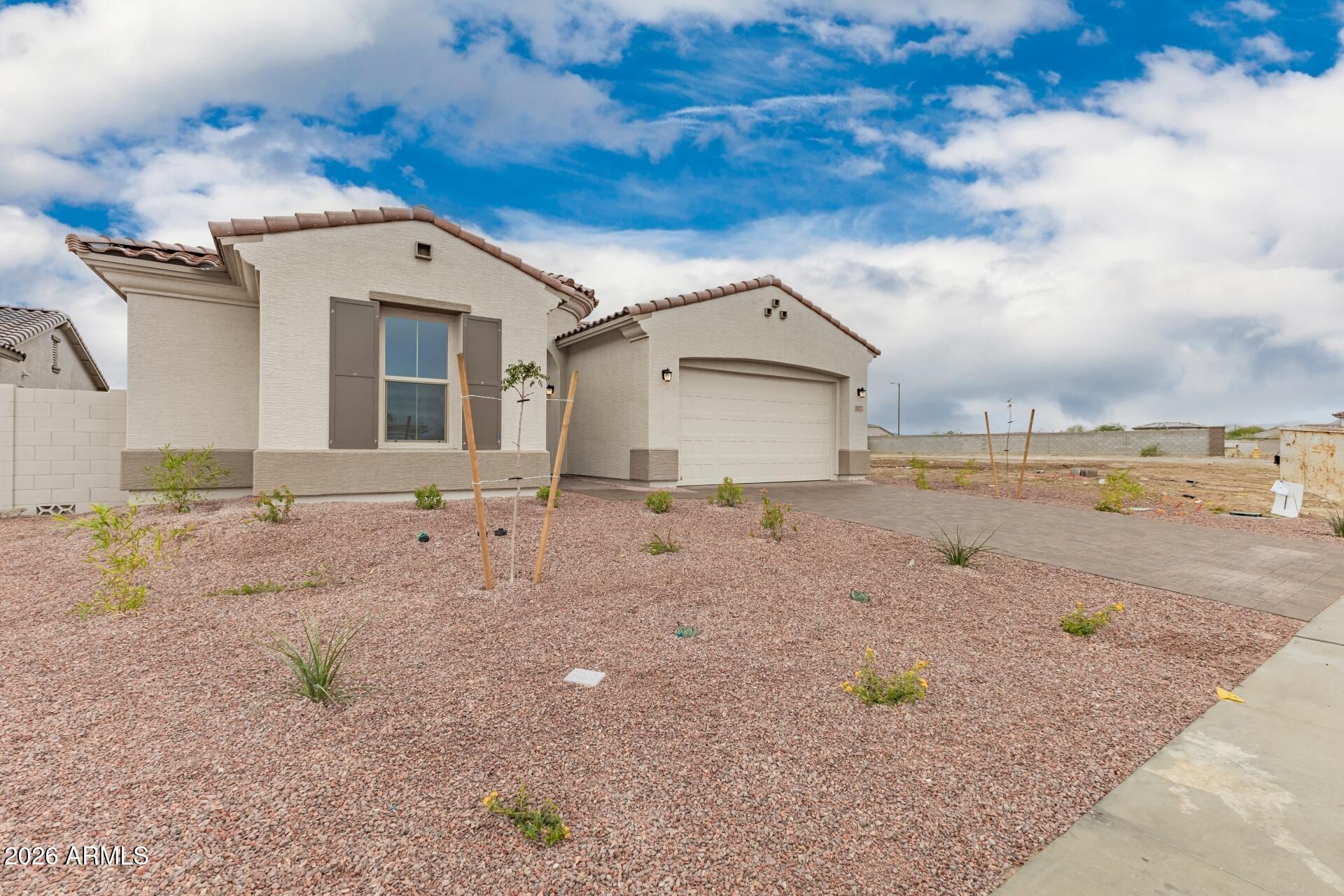 20271 W Pinchot Drive