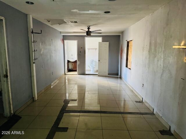 2926 W NORTHERN Avenue