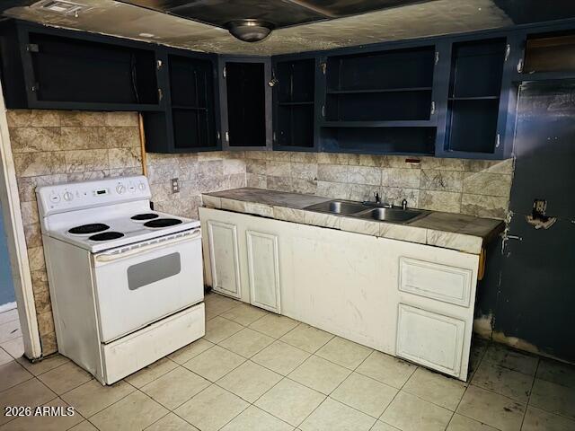 2926 W NORTHERN Avenue