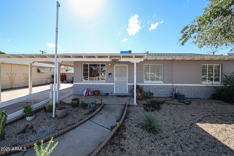 2037 W STATE Avenue Phoenix AZ 85021