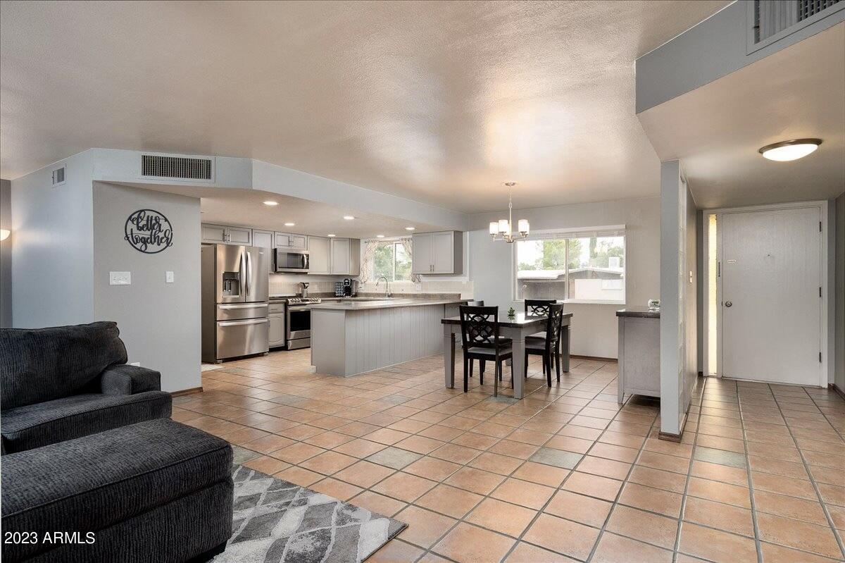 TOWN & COUNTRY ESTATES UNIT 2 - Residential