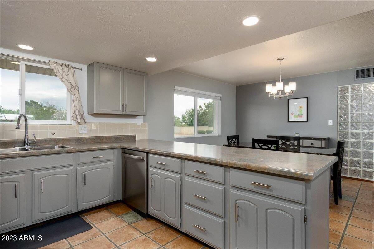 TOWN & COUNTRY ESTATES UNIT 2 - Residential