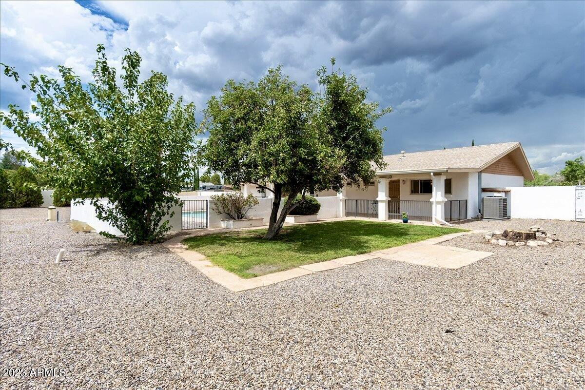TOWN & COUNTRY ESTATES UNIT 2 - Residential