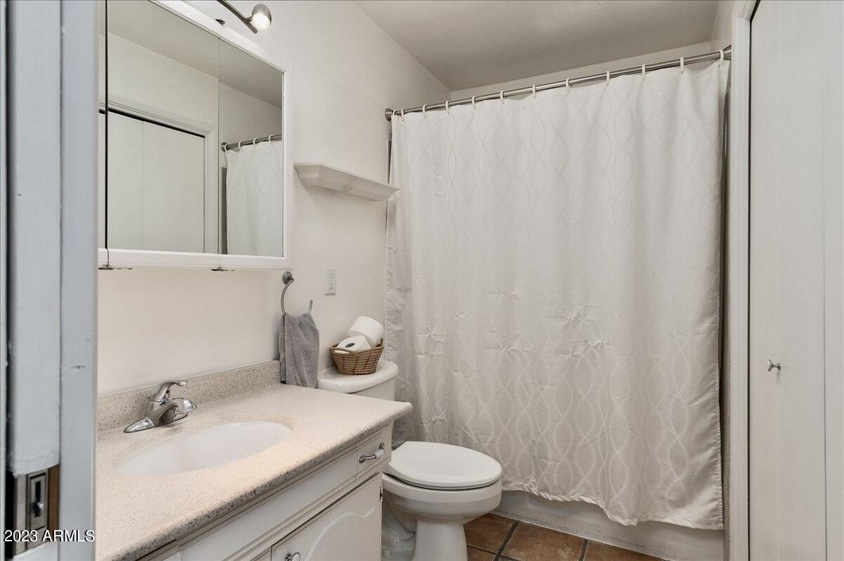TOWN & COUNTRY ESTATES UNIT 2 - Residential
