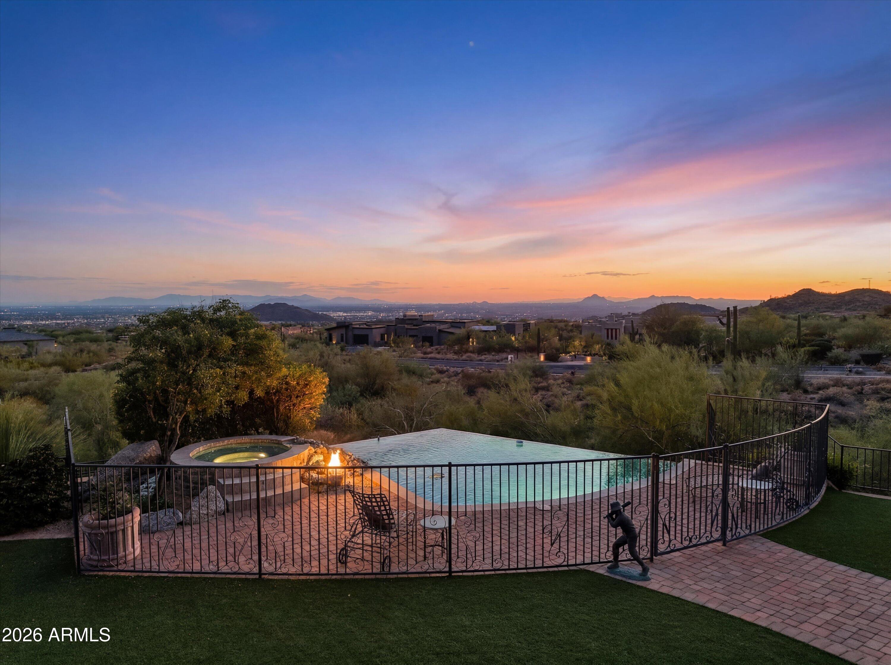 8407 E VIEW CREST Circle