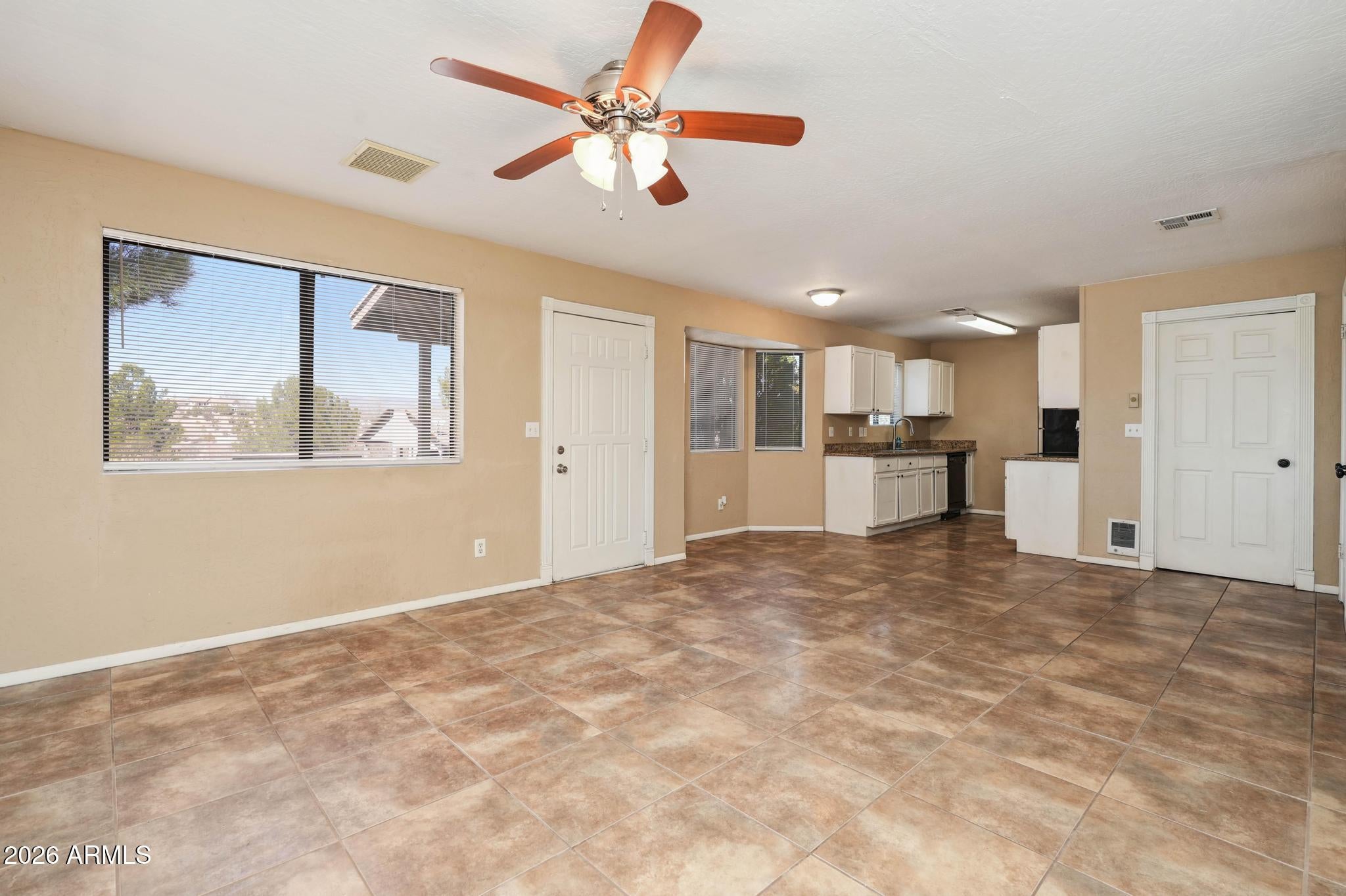 4253 E MISSION Lane