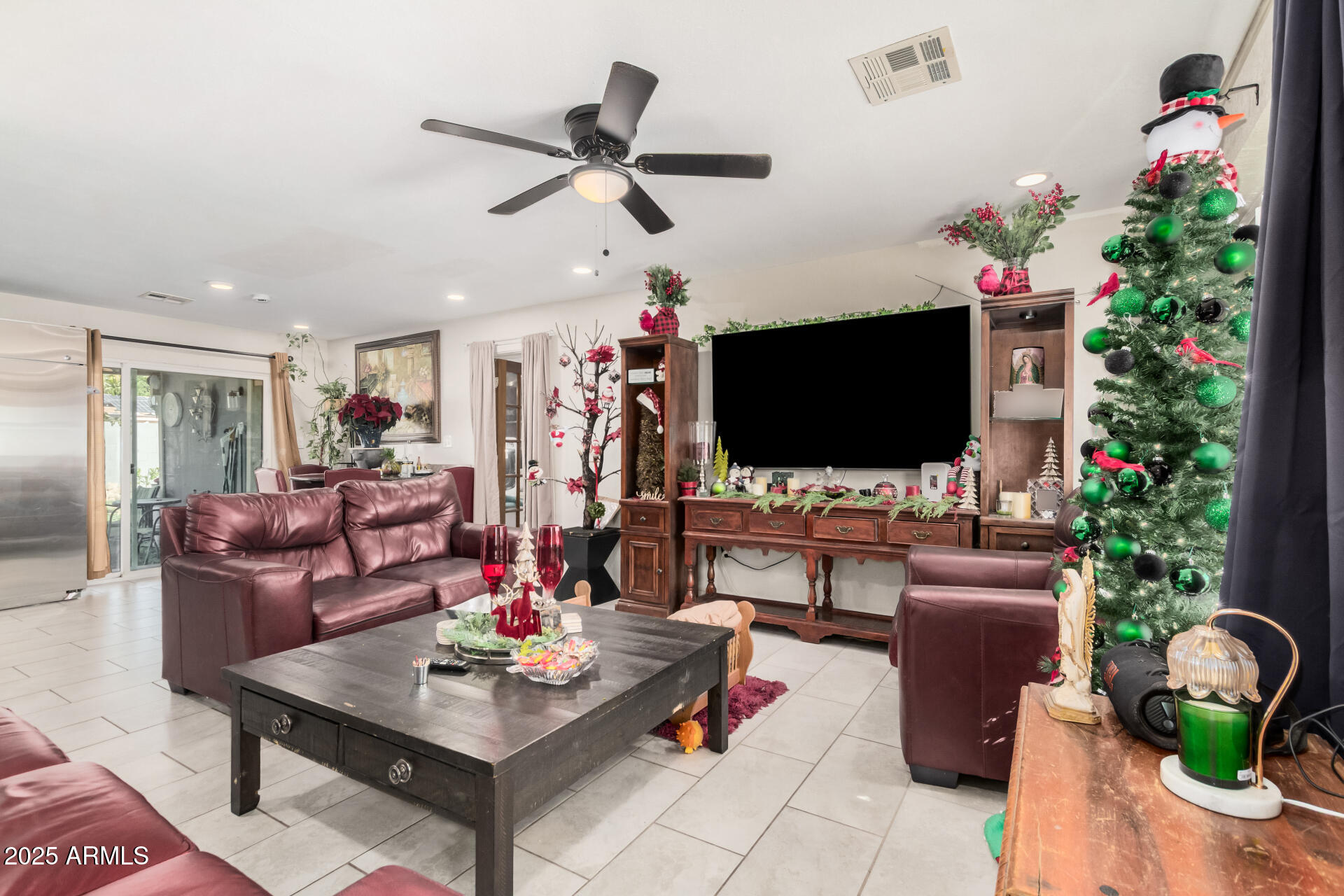 2016 W WINDROSE Drive