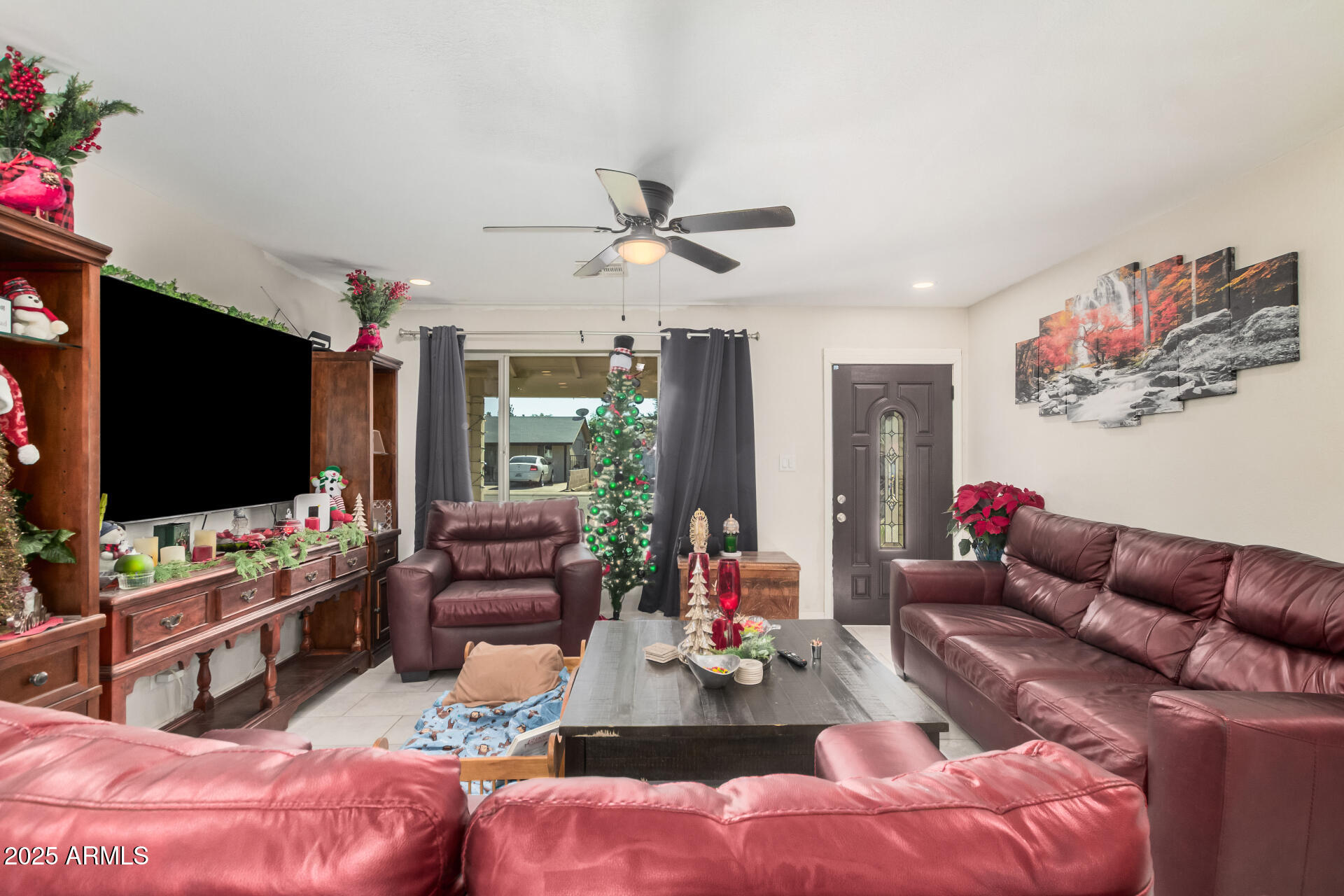 2016 W WINDROSE Drive