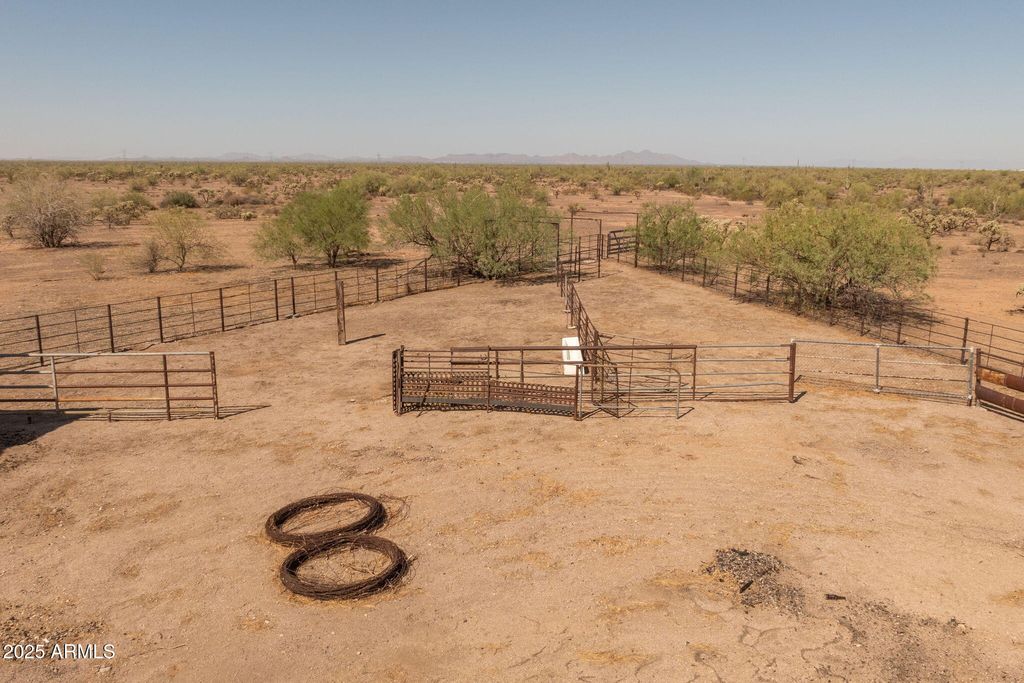 Photo of 15775 E Us 60 Highway #-, Gold Canyon, AZ 85118 (MLS # 6908299)