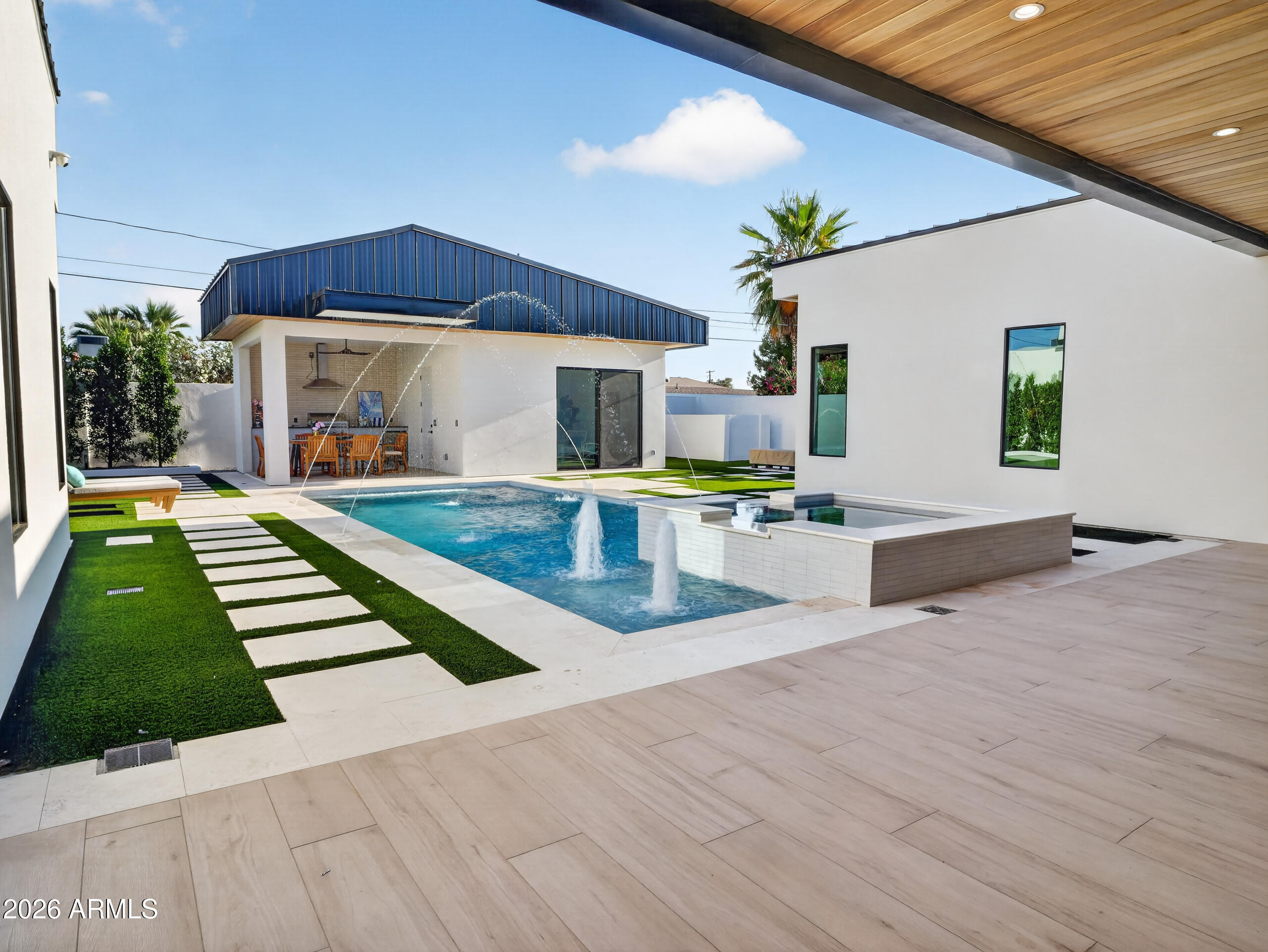 SCOTTSDALE COUNTRY ACRES ANNEX - Residential