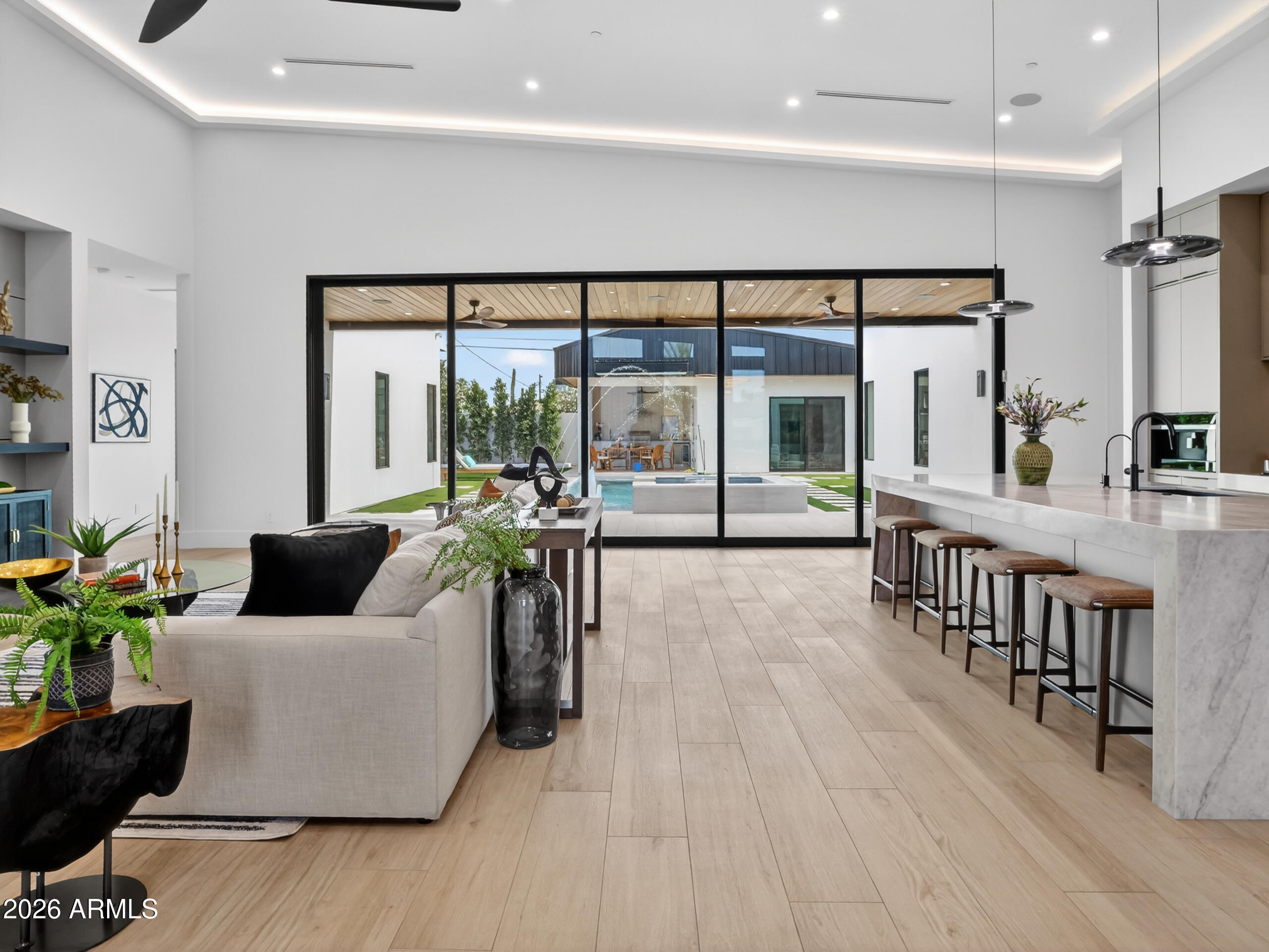 SCOTTSDALE COUNTRY ACRES ANNEX - Residential