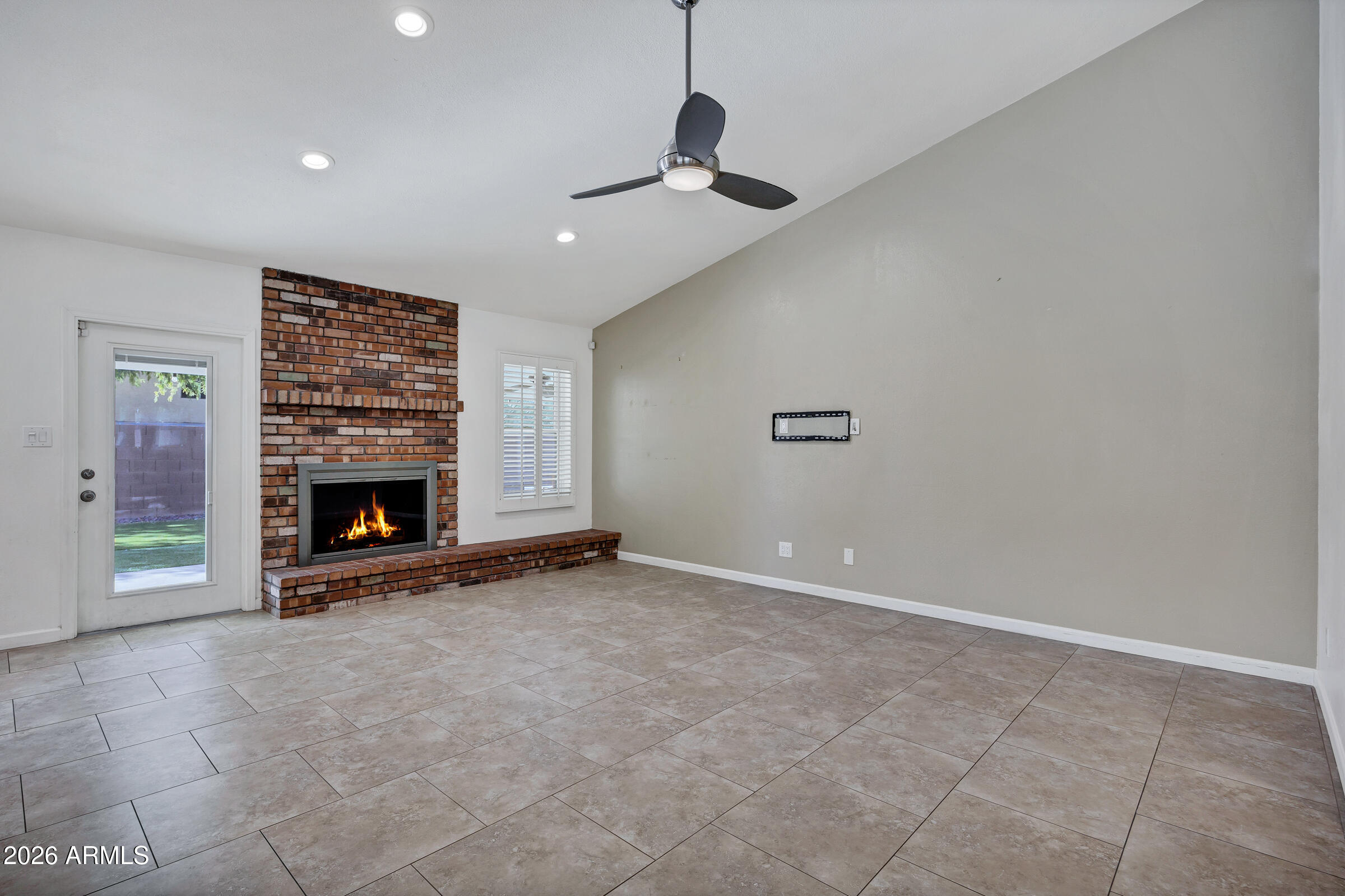 5223 E Fellars Drive