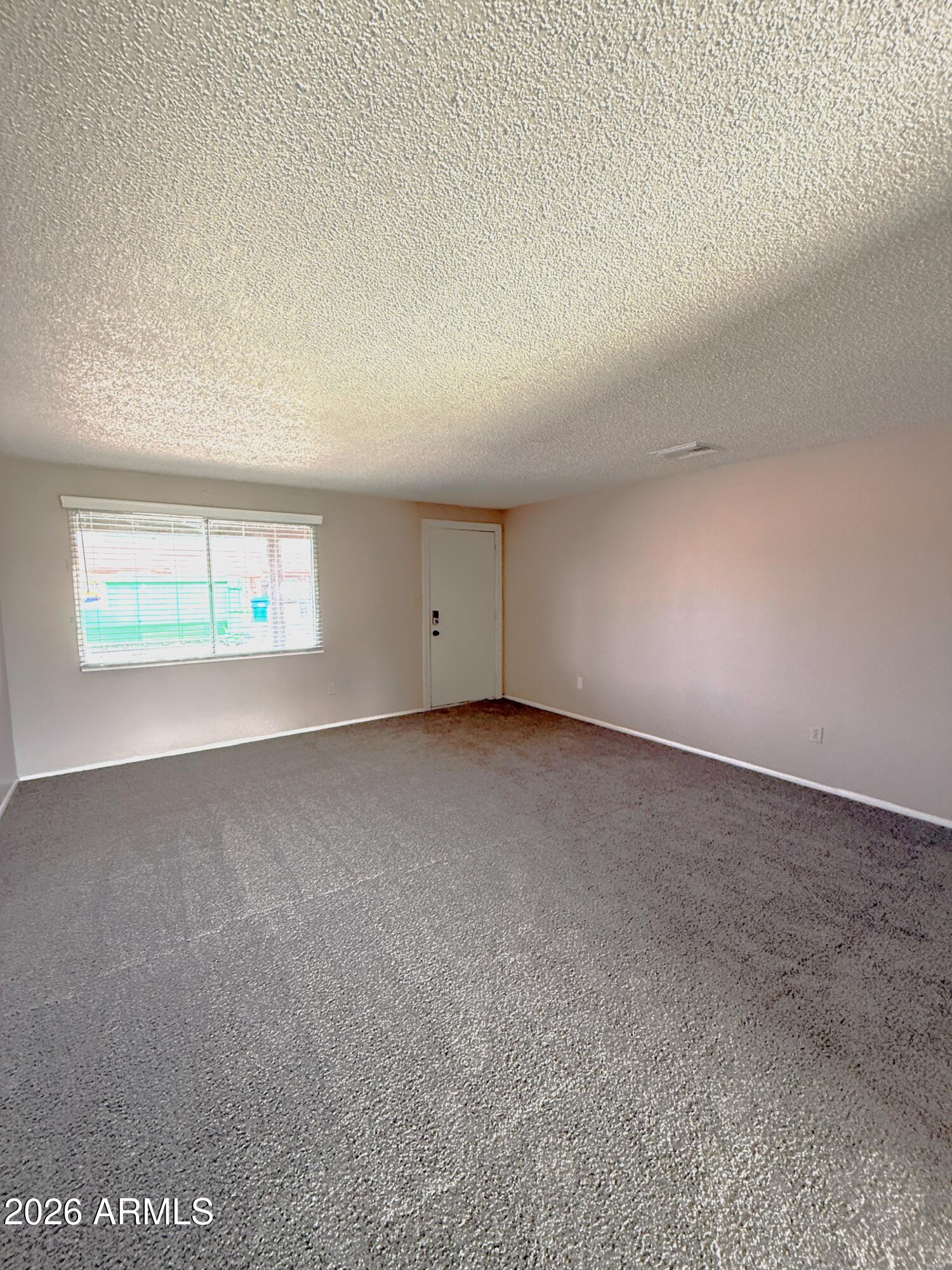 6643 W CAMBRIDGE Avenue