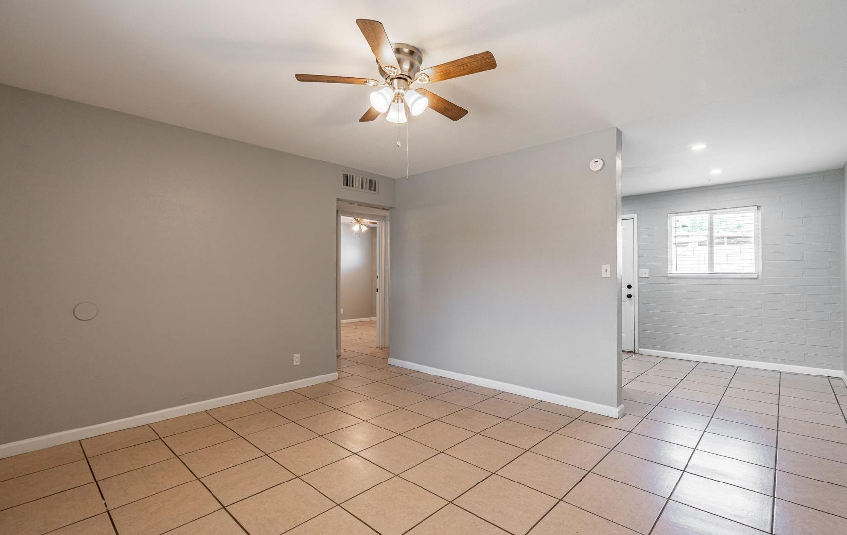 4423 N 23rd Avenue Apt B