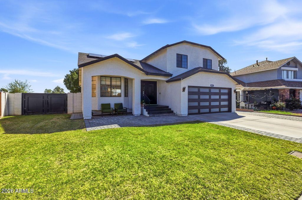 Photo of 8711 W Sierra Vista Drive, Glendale, AZ 85305 (MLS # 6987232)