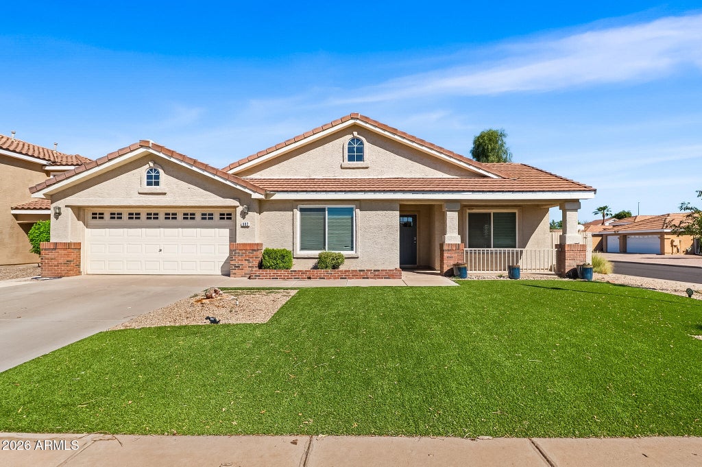 Photo of 902 W Juanita Avenue, Gilbert, AZ 85233 (MLS # 7092001)