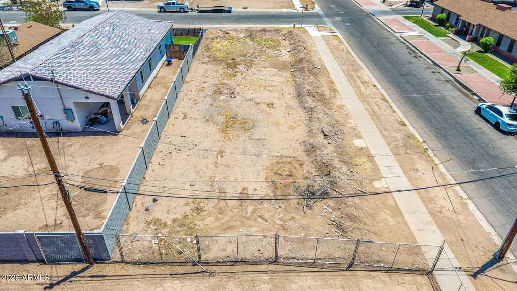 Photo of 0 S Montezuma Avenue #13, Phoenix, AZ 85003 (MLS # 7038365)
