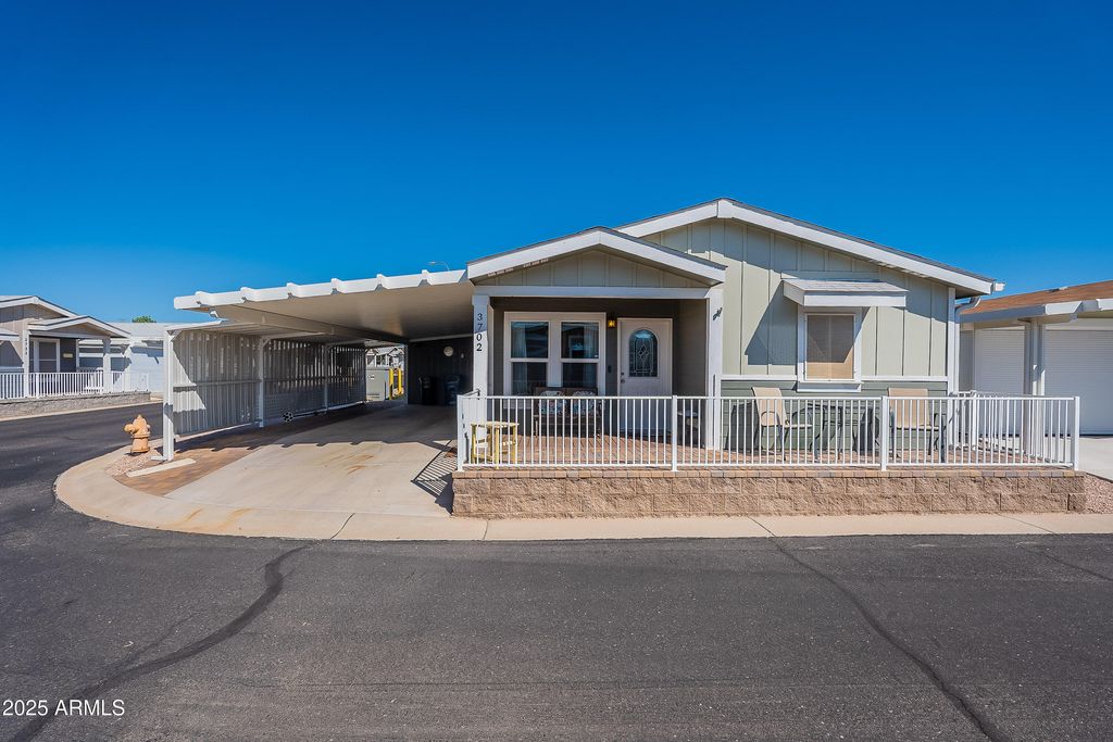 Photo of 650 N Hawes Road #3702, Mesa, AZ 85207 (MLS # 6928102)