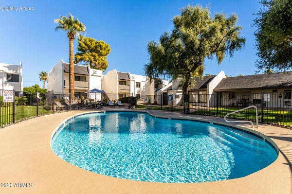 302 E MONTE VISTA RD OFC, PHOENIX, AZ 85004 - Image 226151d676cce4bef57c8d5f9886000f/978922489