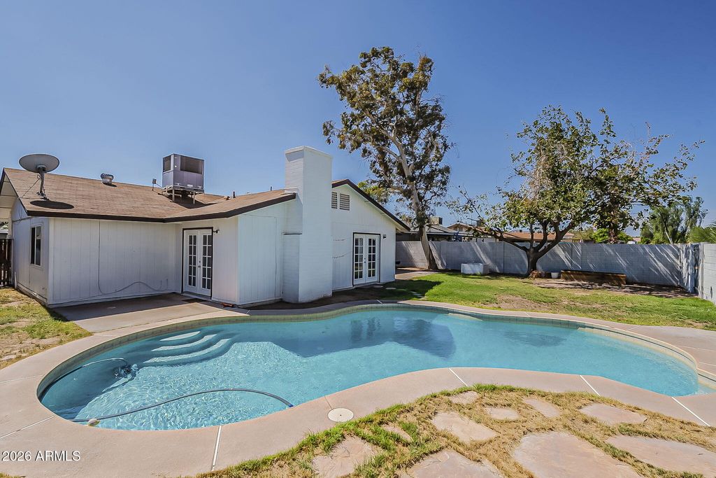 Photo of 834 W Julie Drive, Tempe, AZ 85283 (MLS # 6965761)