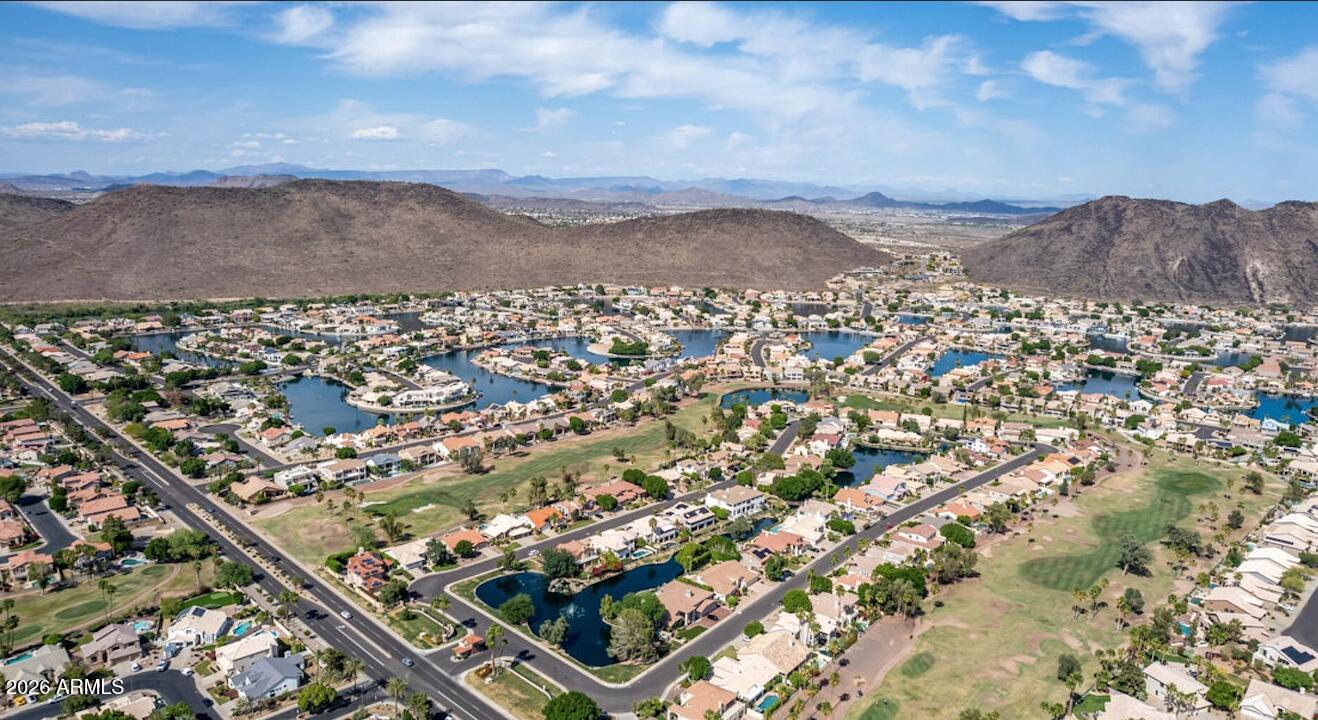 5811 W DEL LAGO Circle