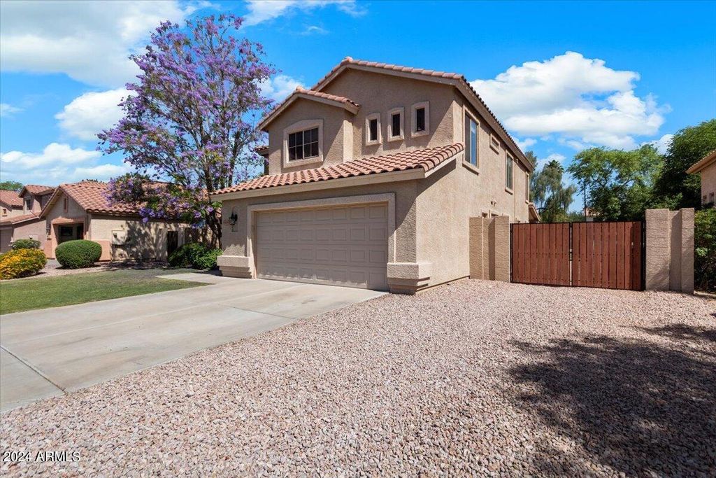 Photo of 7470 W Monona Drive, Glendale, AZ 85308 (MLS # 6924720)