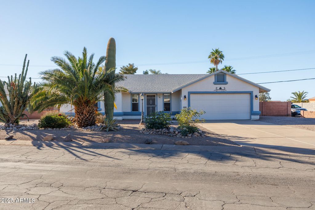 Photo of 9163 W Santa Cruz Boulevard, Arizona City, AZ 85123 (MLS # 6946350)