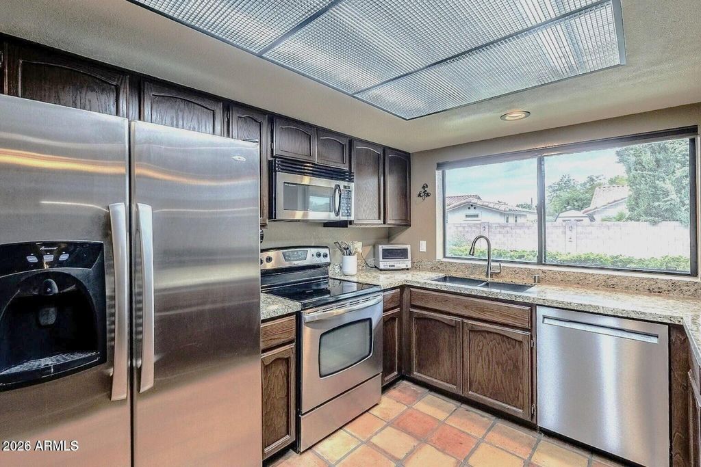 Photo of 1222 E Louis Way, Tempe, AZ 85284 (MLS # 6931725)