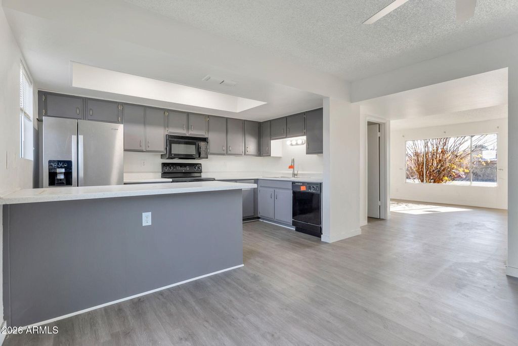 Photo of 4862 W Rose Lane, Glendale, AZ 85301 (MLS # 6975776)