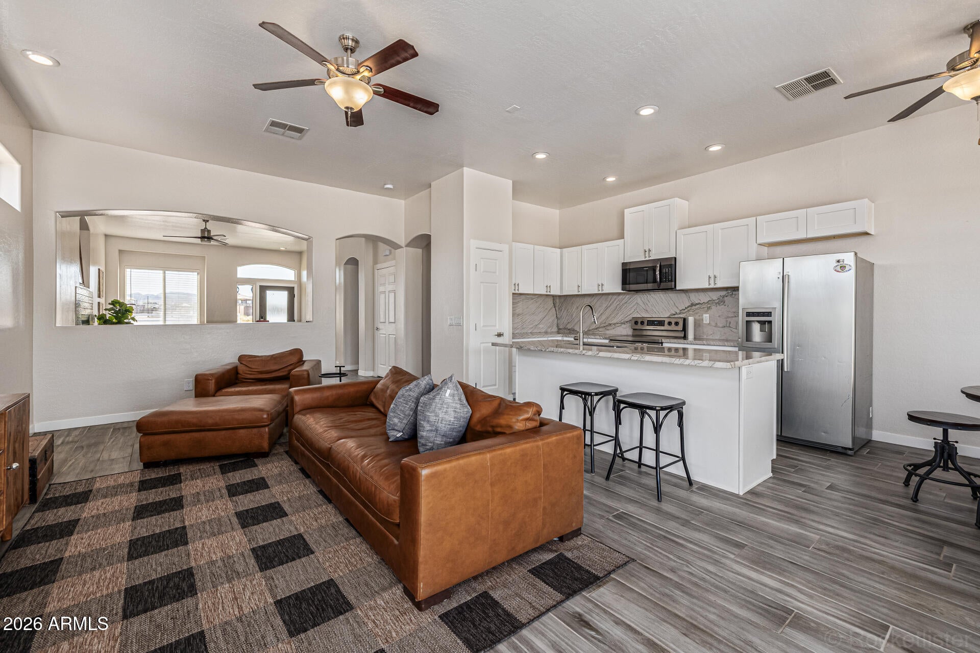 19218 E HUNT Highway