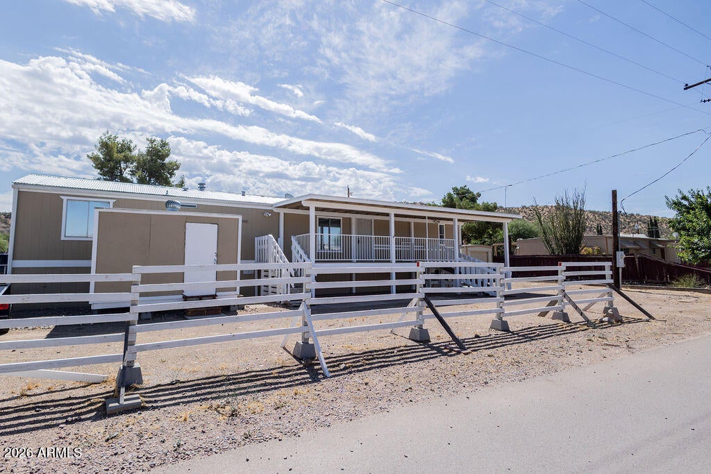 871 N Stagecoach Drive