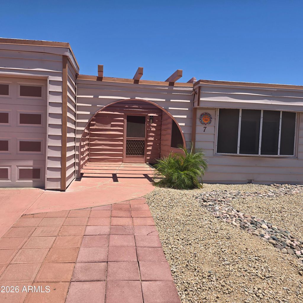 Photo of 10201 N 99th Avenue #A7, Peoria, AZ 85345 (MLS # 7041777)