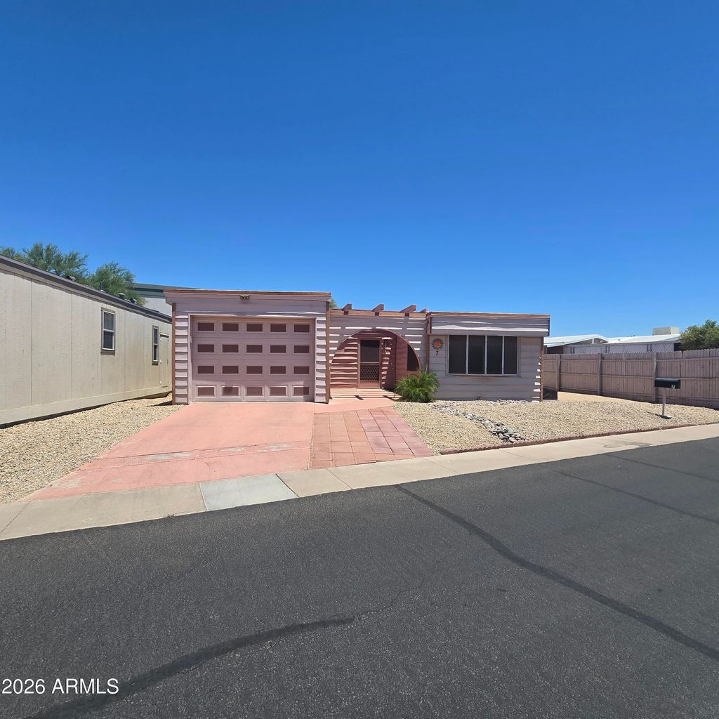 Photo of 10201 N 99th Avenue #A7, Peoria, AZ 85345 (MLS # 7041777)