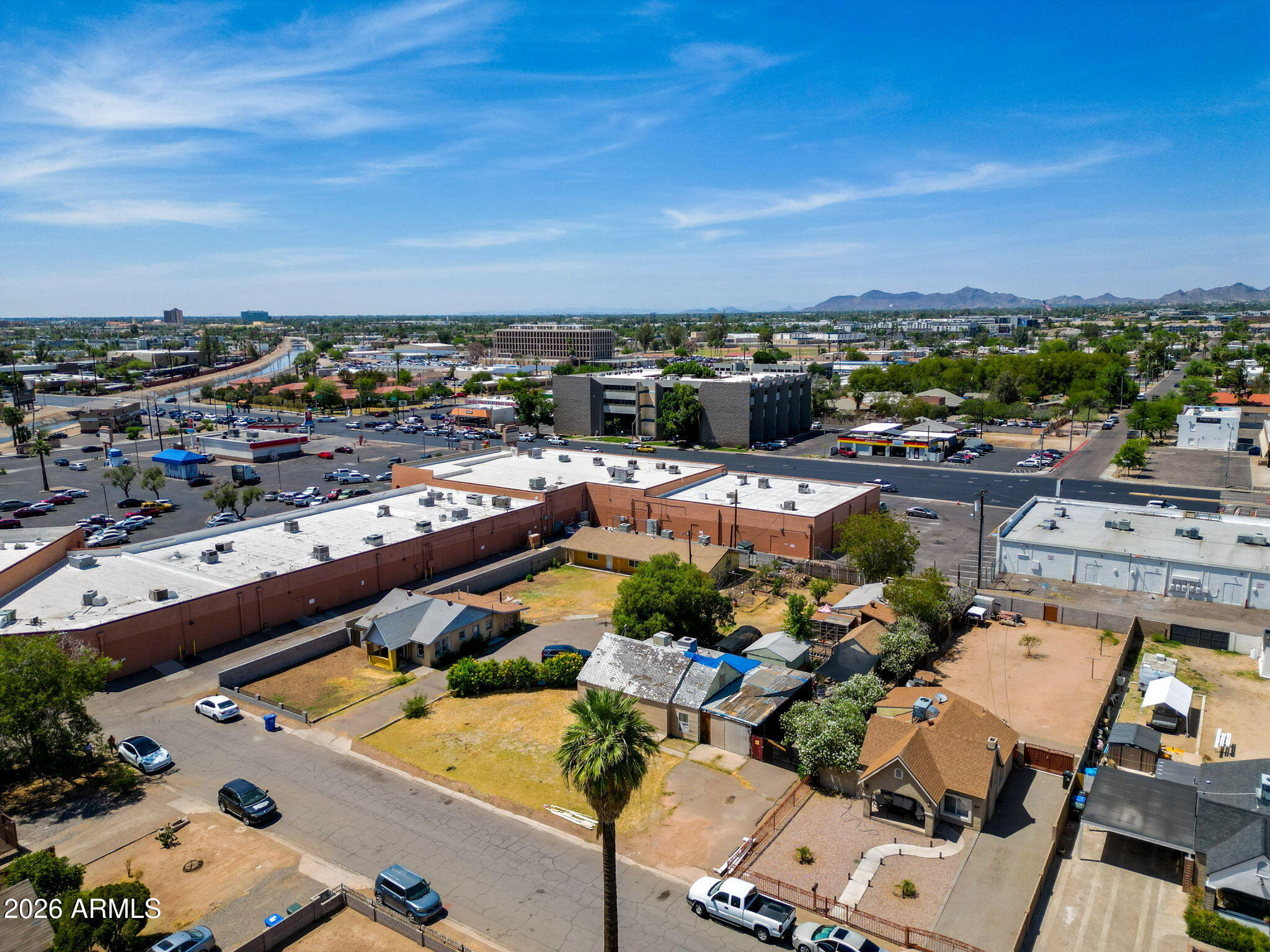 1646 E AMELIA Avenue 6